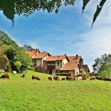 La Montana Magica Hotel Rural Vibano エクステリア 写真